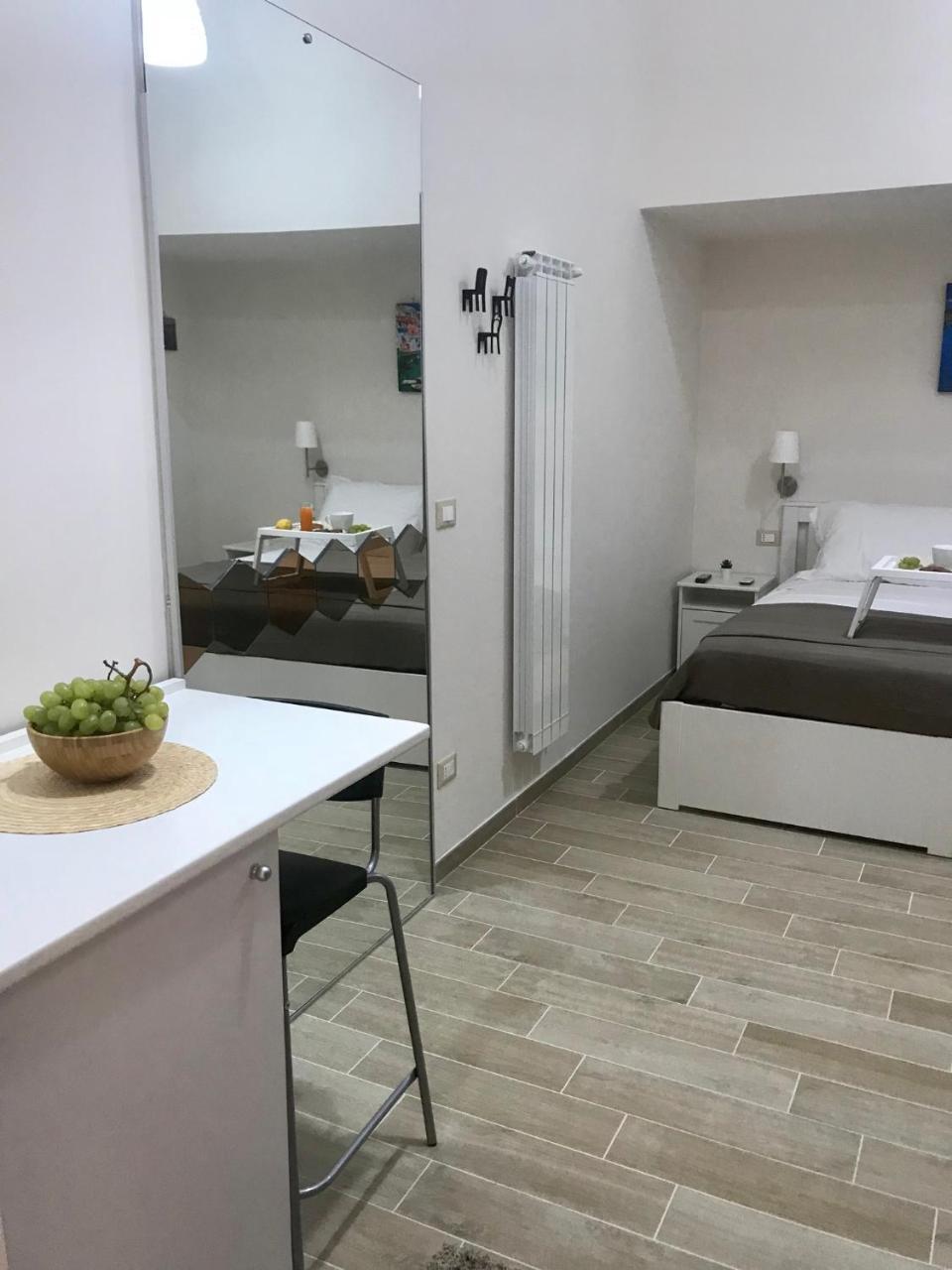 Virgilio’s Garden Bed and Breakfast Castellammare di Stabia Buitenkant foto