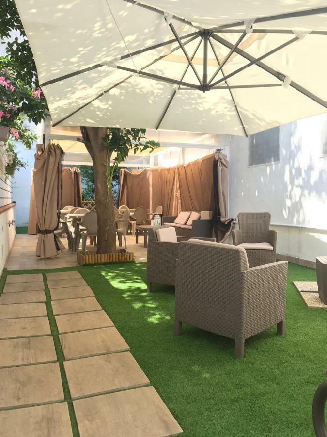 Virgilio’s Garden Bed and Breakfast Castellammare di Stabia Buitenkant foto